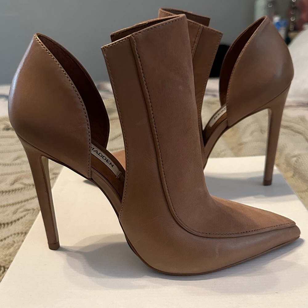 Steve Madden Tan High Heel Boots